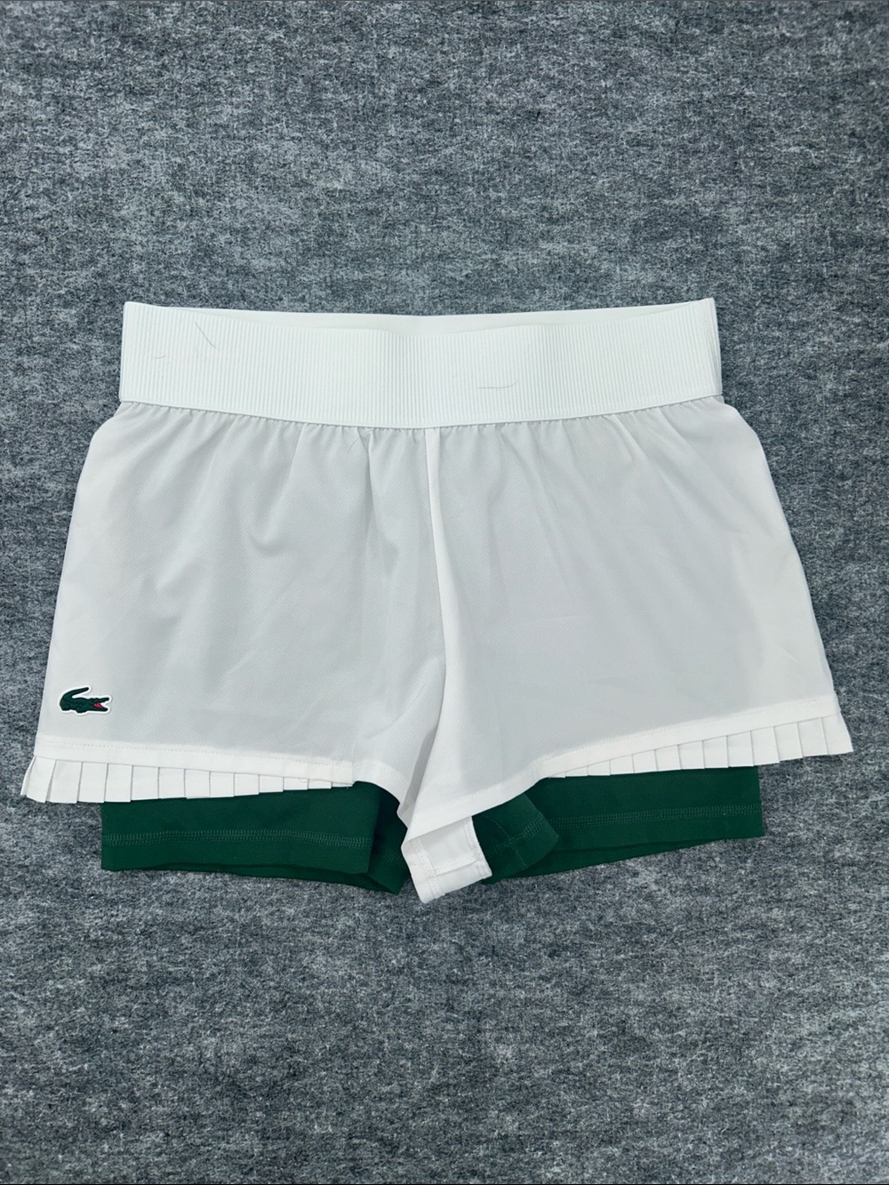 Lacoste Sport Tennis Short Tour Women Size 10 White Green Pleated Sz 40(8) - Picture 2 of 9